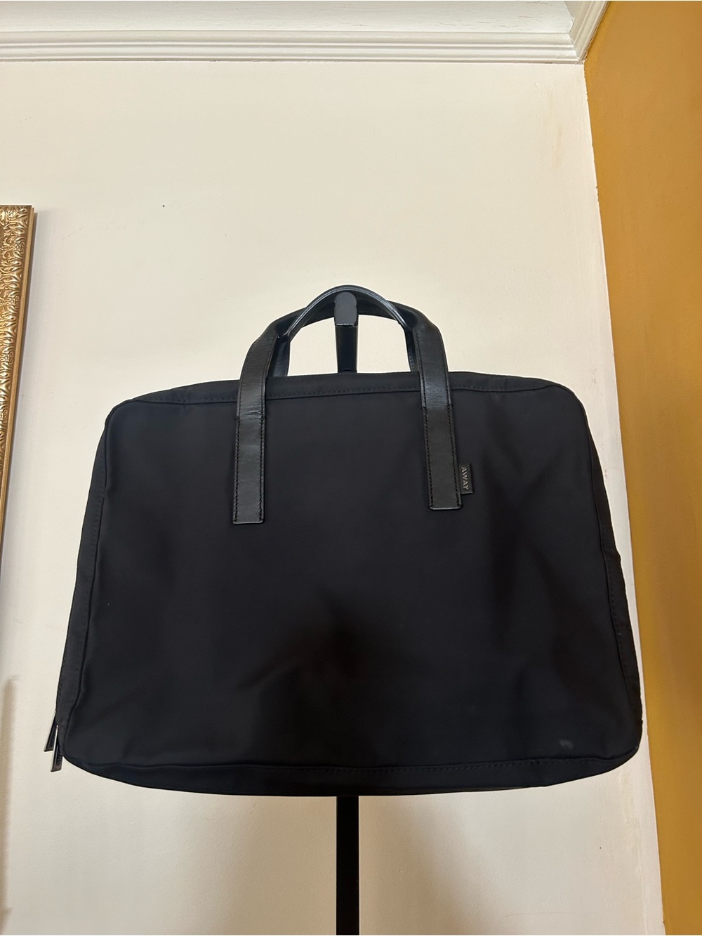 Away Laptop Bag Travel Briefcase Top Handles Black Business Career - Picture 1 of 9
